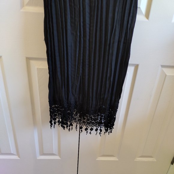 XL Sheer Pleated A-line Black Maxi Dress Boho Goth - Picture 2 of 3